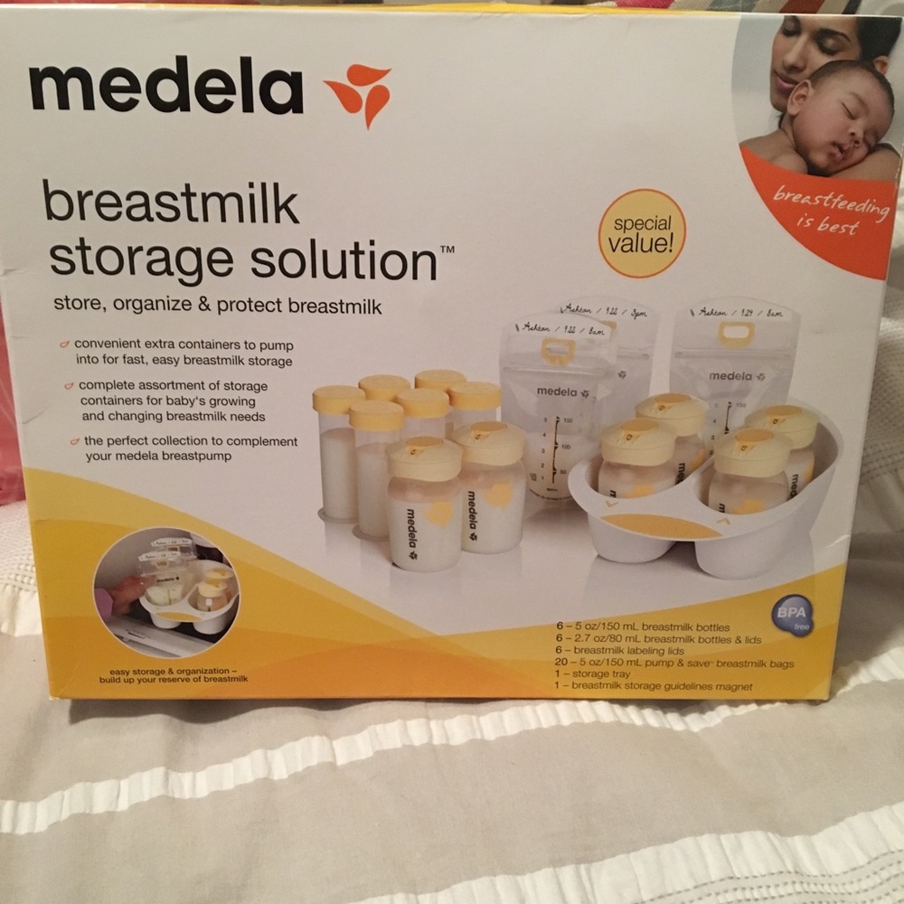 Medela breastmilk storage solution kit -New in box
